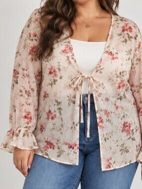Studio C Plus 26W Cream Floral Sheer Tie Front Bell Sleeve Layering Top